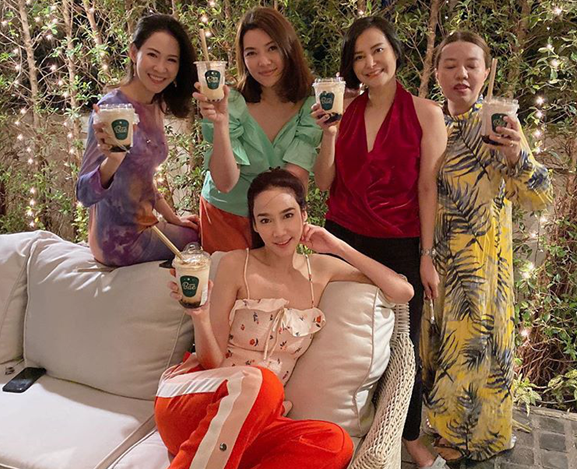 泰國(guó)女星noon現(xiàn)狀，璀璨星途與生活的點(diǎn)滴，泰國(guó)女星noon的璀璨星途與生活點(diǎn)滴揭秘